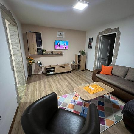 Apartman Su Libero Apartment Subotica Exterior photo